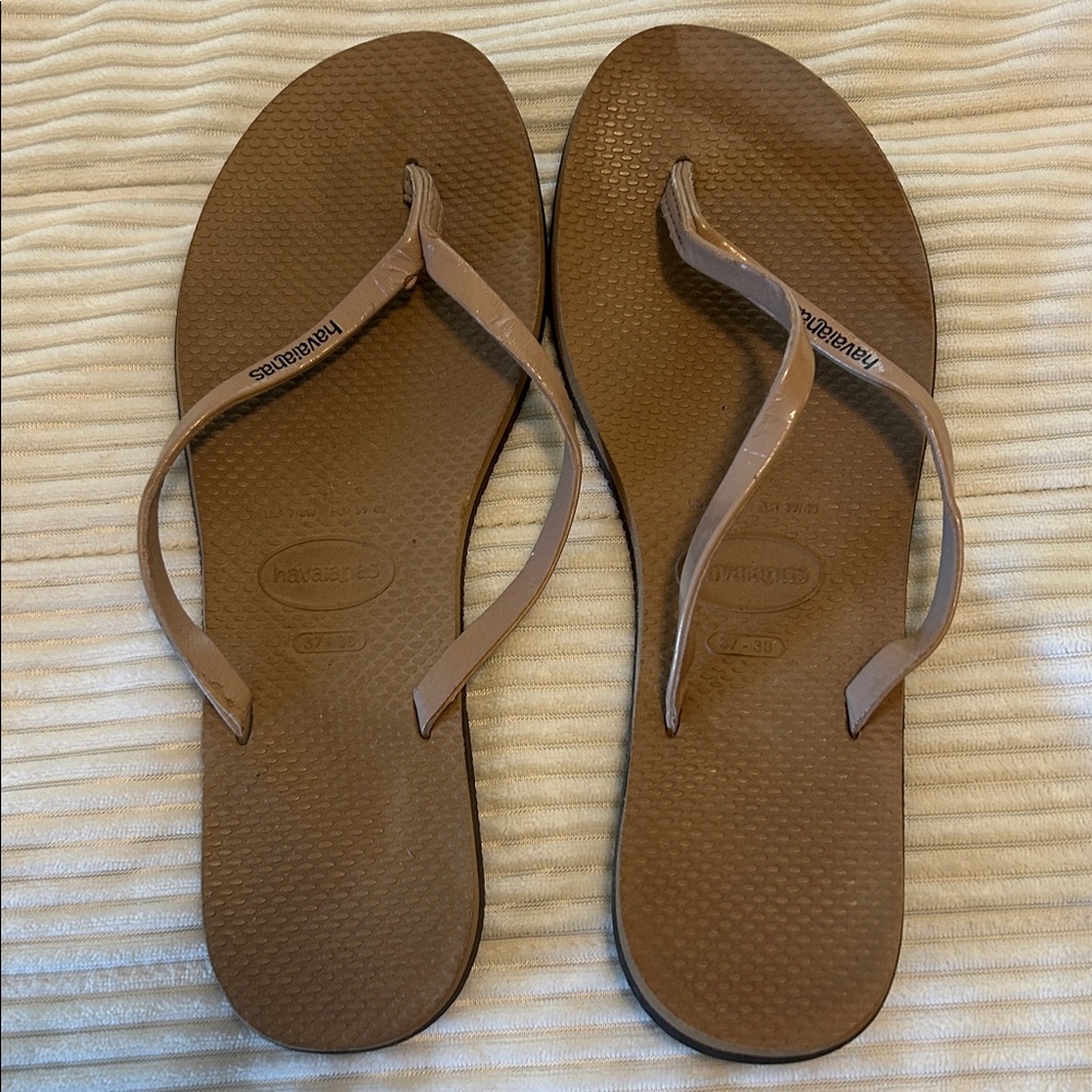 Havaianas Tan Flip Flops